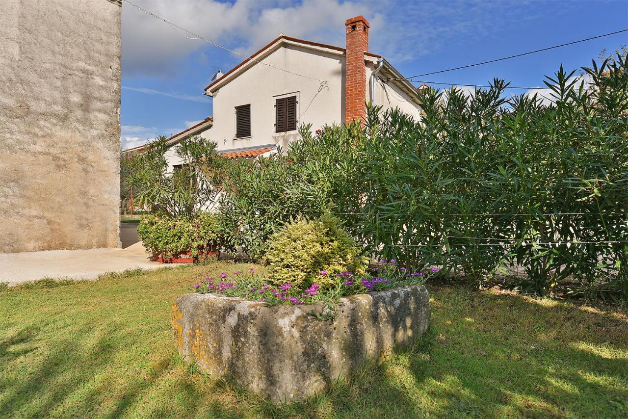 Galižana House Monteci 1378 빌라 외부 사진
